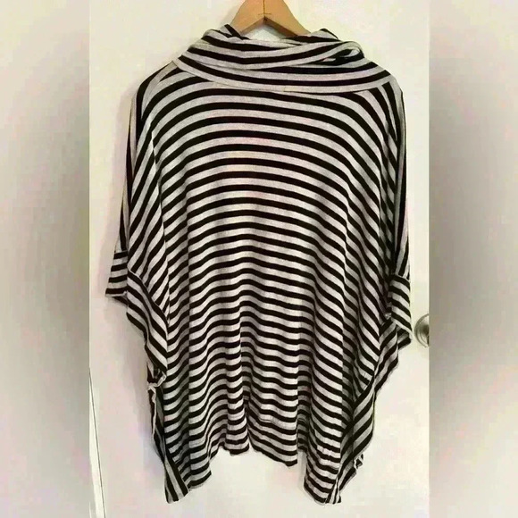 Andrea Jovine women’s pullover cowl neck cardigan baggy stripes size Medium - Picture 2 of 11